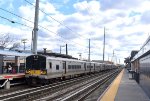 LIRR Train # 7923 heading westbound 